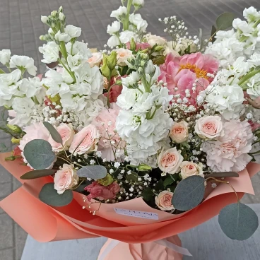 Bukiet 'Peonia z lewkonią'